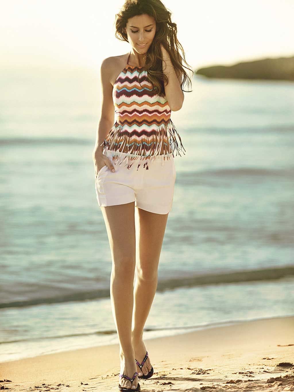 Skin, Coastal and oceanic landforms, Shoulder, Human leg, People on beach, Shore, Summer, People in nature, Waist, Beach, 
