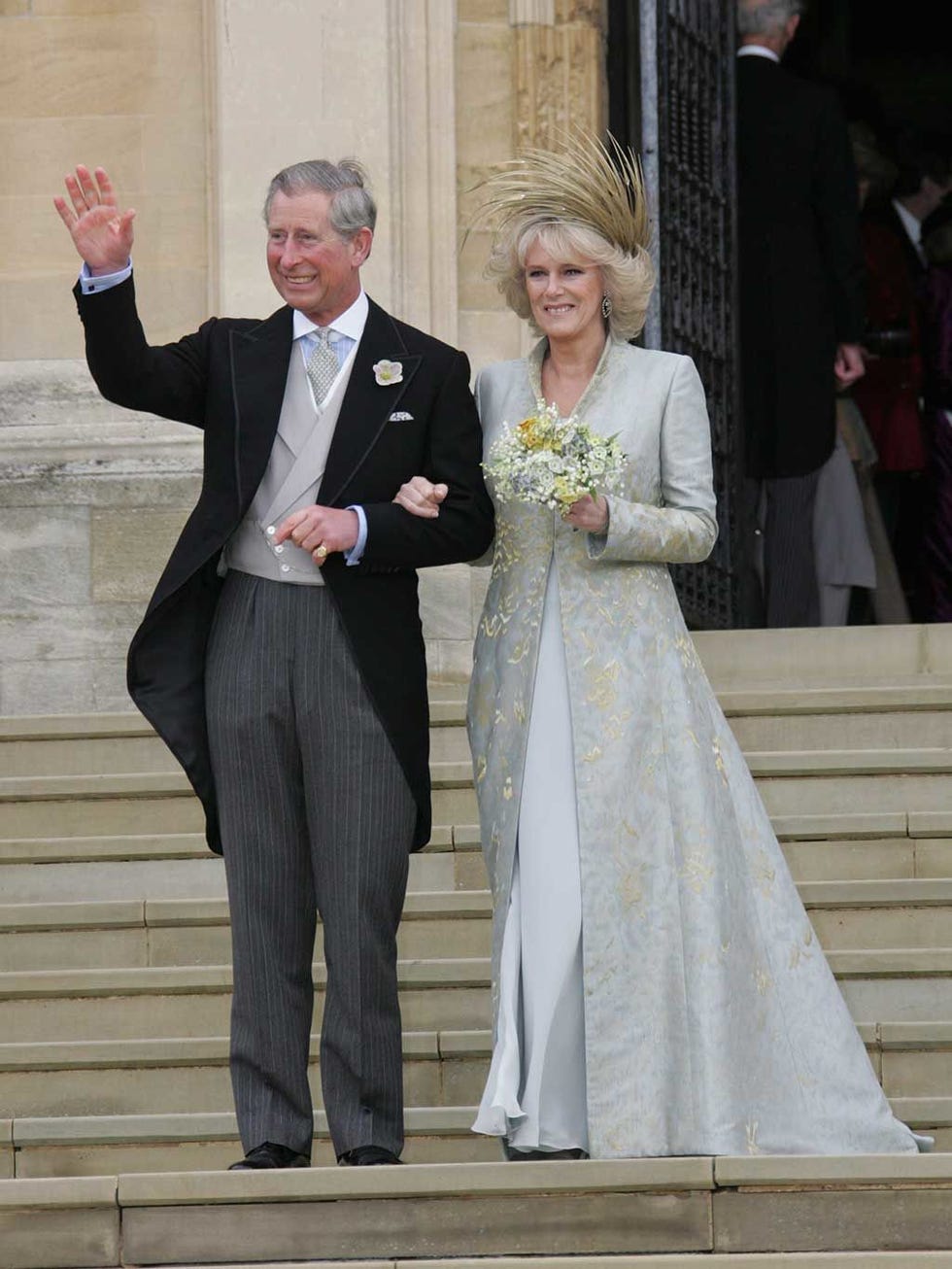 Coat, Trousers, Standing, Suit, Outerwear, Dress, Formal wear, Happy, Suit trousers, Gown, 