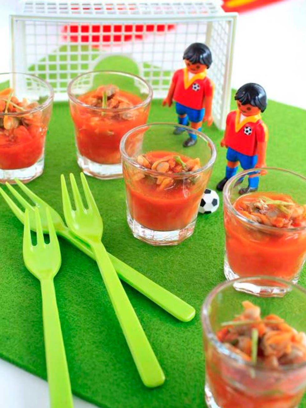 Drink, Tableware, Juice, Liquid, Ingredient, Toy, Cocktail, Alcoholic beverage, Produce, Cutlery, 