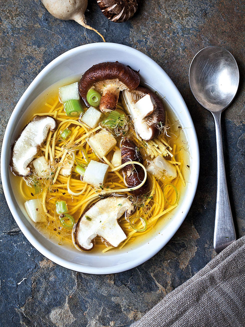 sopa de miso, una receta ideal para una cena ligera