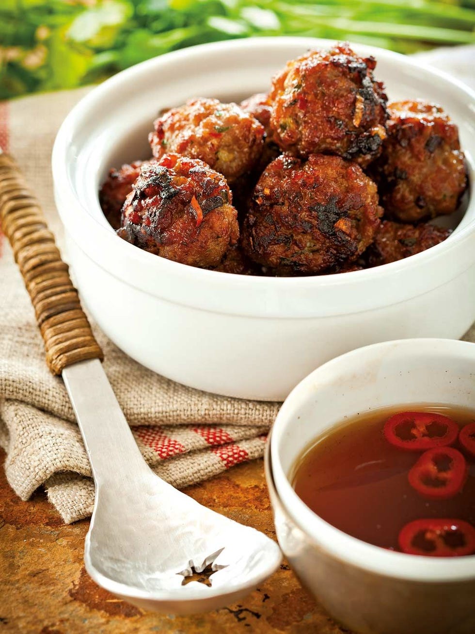 Food, Dish, Kitchen utensil, Serveware, Fried food, Cuisine, Recipe, Ingredient, Dishware, Finger food, 