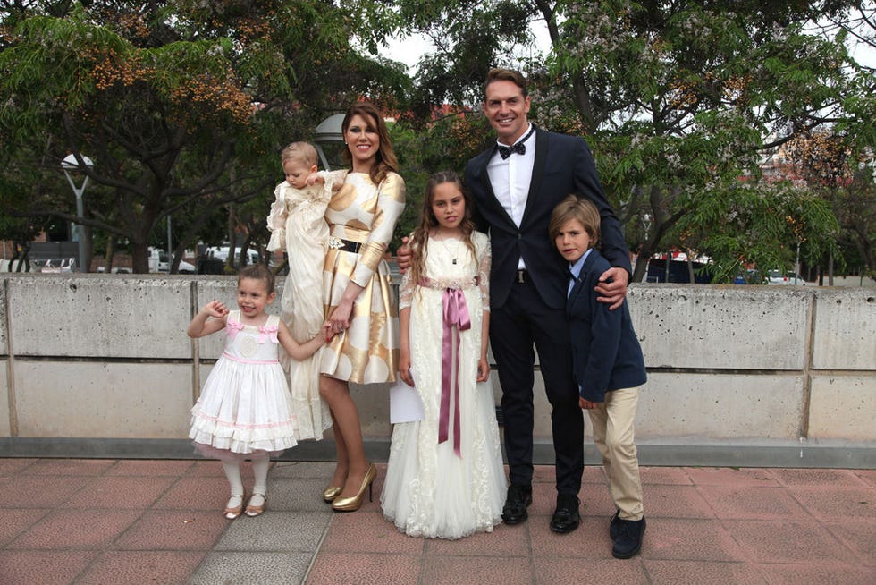Clothing, Footwear, Coat, Trousers, Dress, Photograph, Outerwear, Suit, Happy, Formal wear, 