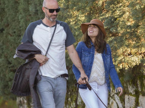 Hat, Sleeve, Trousers, Denim, Shirt, Jeans, Fashion accessory, T-shirt, Sun hat, People in nature, 