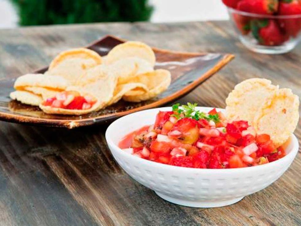 Food, Cuisine, Ingredient, Tableware, Dish, Produce, Meal, Finger food, Bowl, Plate, 