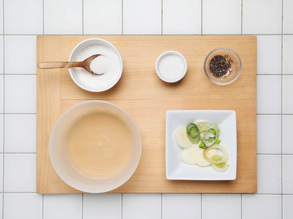 Dishware, Ingredient, Food, Serveware, Kitchen utensil, Meal, Dairy, Circle, Breakfast, Dish, 