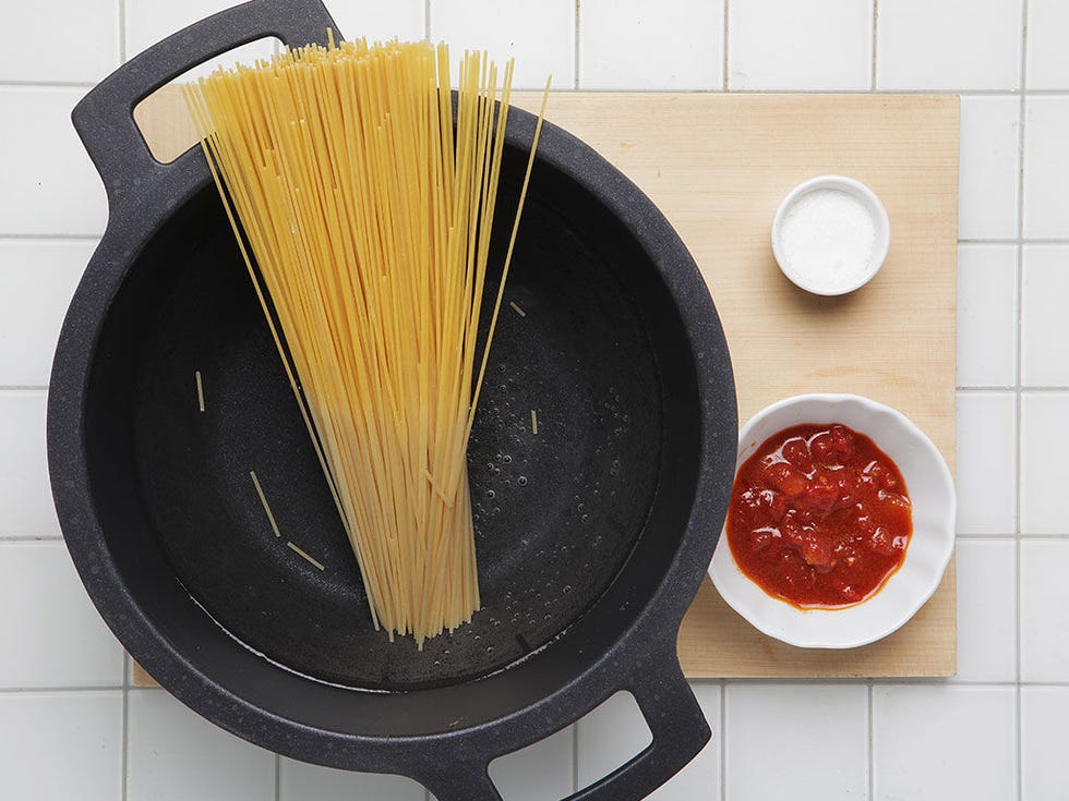 Ingredient, Food, Cuisine, Condiment, Brush, Bowl, Sauces, Dish, Jam, Marinara sauce, 