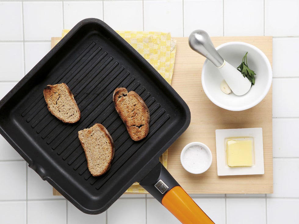 Food, Dishware, Serveware, Tableware, Meal, Kitchen utensil, Finger food, Cookware and bakeware, Plate, Ingredient, 
