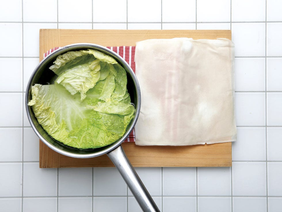 Leaf vegetable, Leaf, Ingredient, Tile, Iceburg lettuce, wild cabbage, Kitchen utensil, Cruciferous vegetables, Vegetable, Produce, 