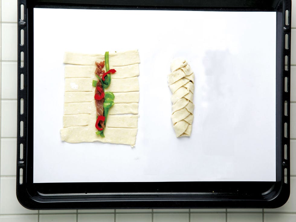Food, Ingredient, Cuisine, Dish, Recipe, Garnish, Rectangle, Produce, Culinary art, Strawberries, 