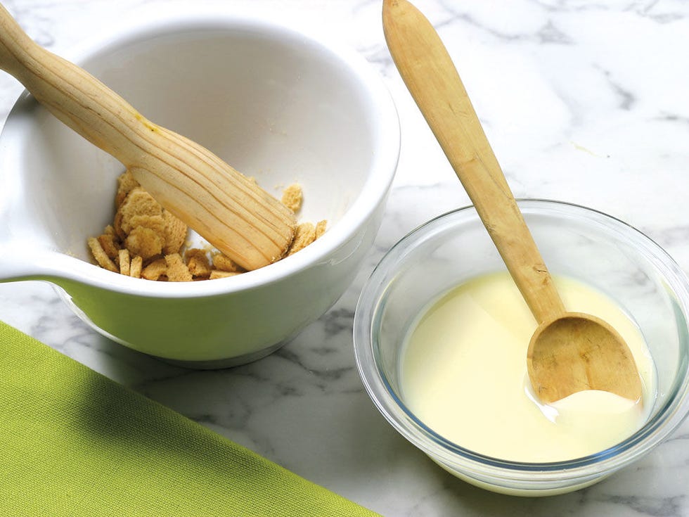 Yellow, Food, Ingredient, Tableware, Cuisine, Drink, Kitchen utensil, Recipe, Bowl, Dairy, 