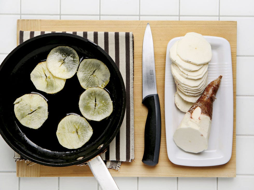 Wood, Food, Dishware, Ingredient, Cuisine, Tableware, Plate, Dish, Kitchen utensil, Recipe, 