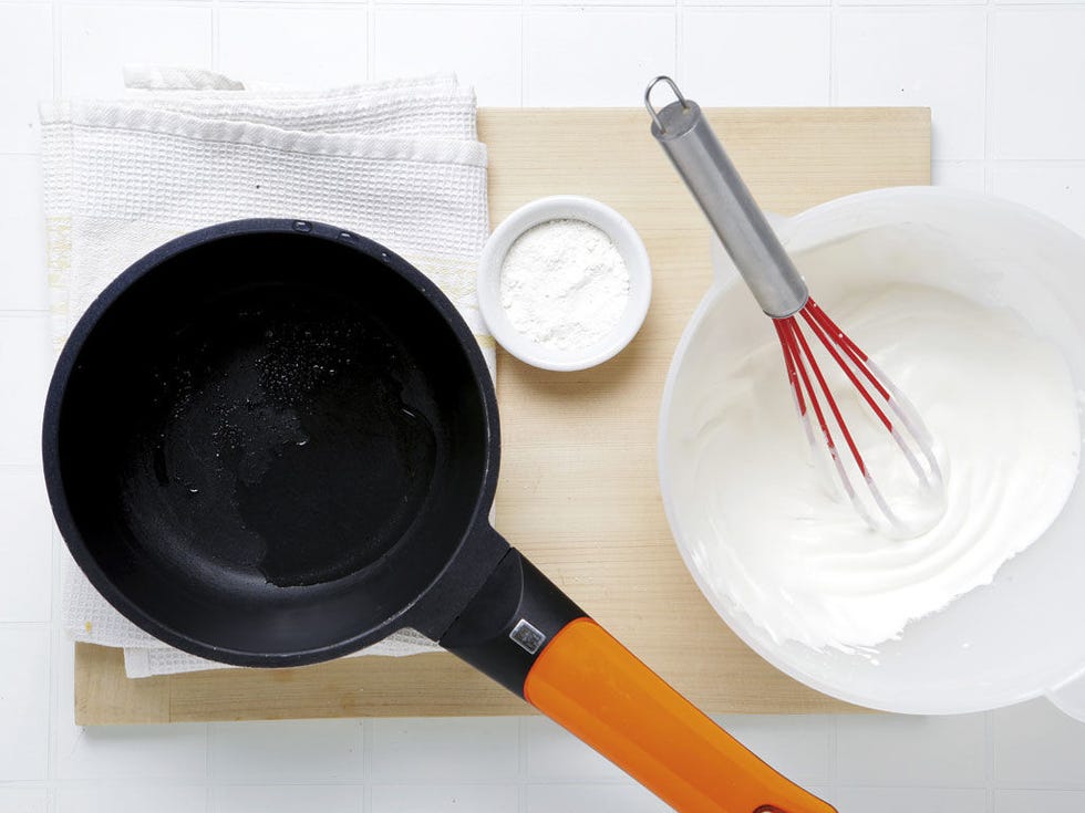 Dishware, Kitchen utensil, Ingredient, Stationery, Circle, Cutlery, Plate, Chemical compound, Ceramic, Office instrument, 