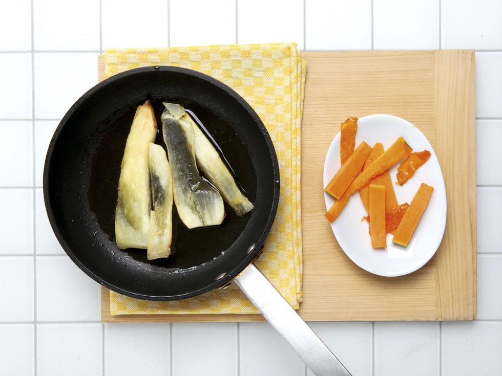 Food, Tableware, Ingredient, Dishware, Root vegetable, Plate, Cuisine, Recipe, Dish, wild carrot, 