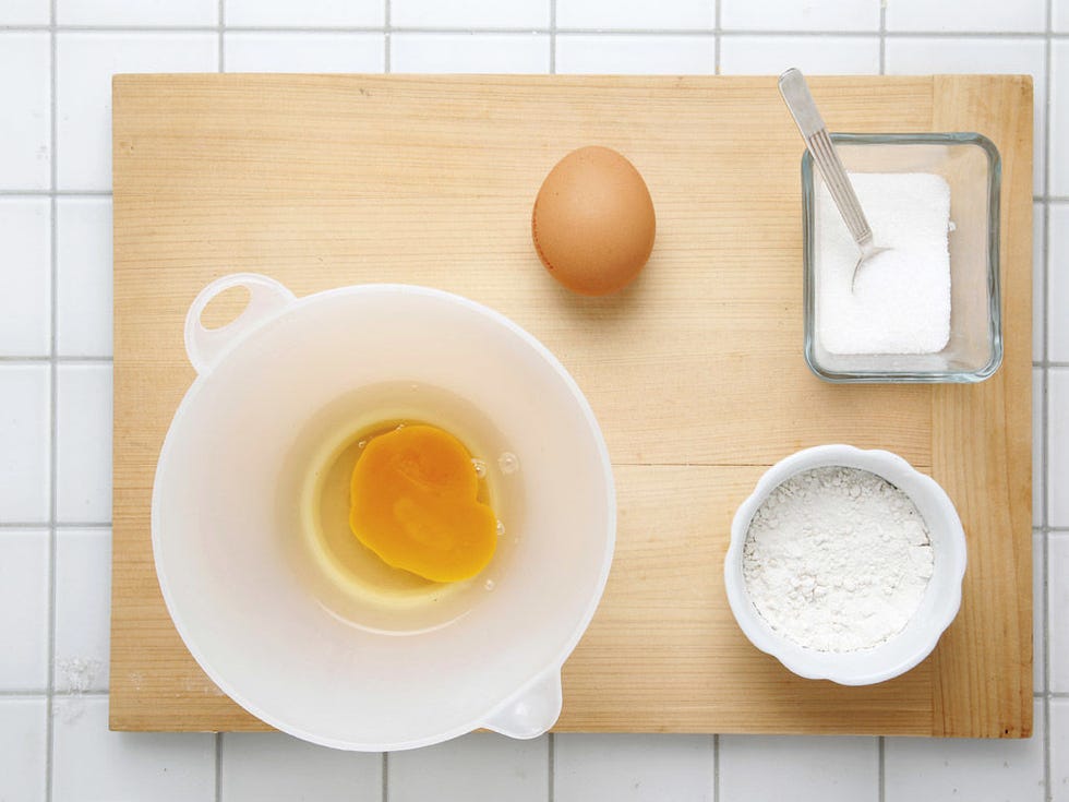 Serveware, Egg yolk, Ingredient, Food, Dishware, Egg, Egg white, Breakfast, Egg, Kitchen utensil, 