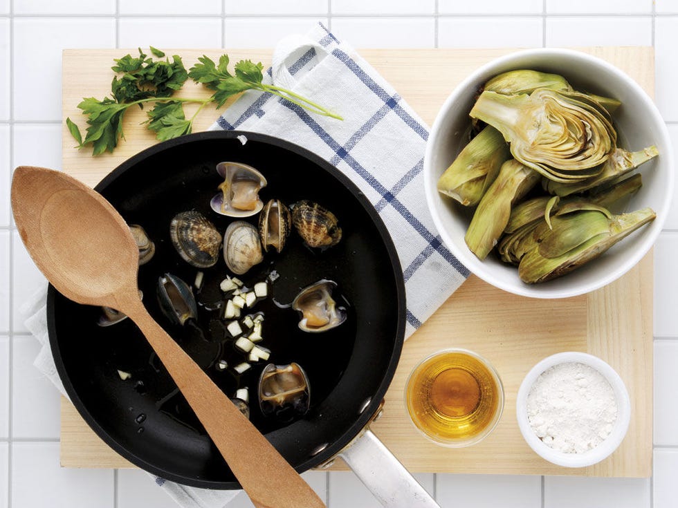 Food, Cuisine, Dishware, Tableware, Dish, Recipe, Ingredient, Bowl, Produce, Serveware, 