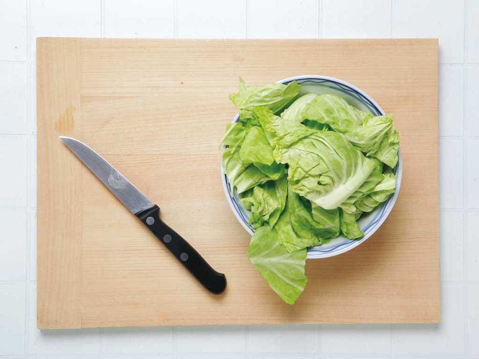 Wood, Leaf vegetable, Vegetable, Food, Produce, Ingredient, Dishware, Hardwood, Whole food, Kitchen utensil, 