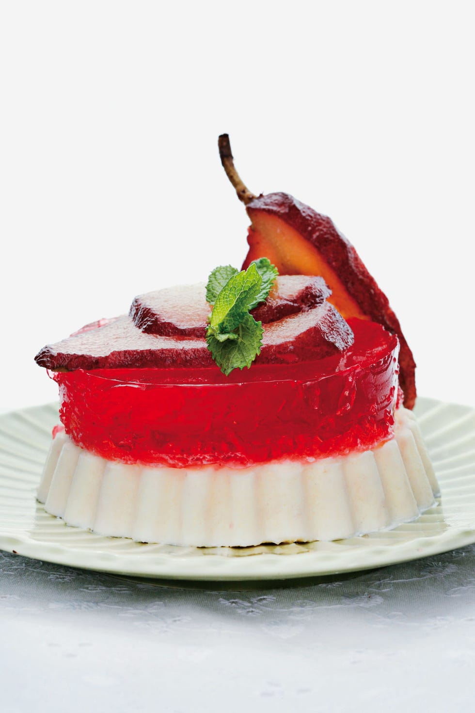 Food, Ingredient, Serveware, Dishware, Garnish, Produce, Plate, Fruit, Culinary art, Recipe, 