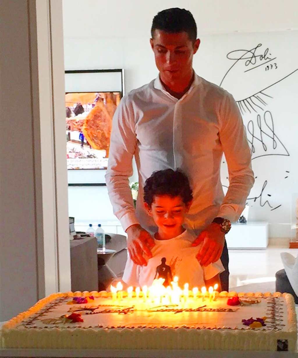 Así celebró Cristiano Ronaldo su 31 cumpleaños