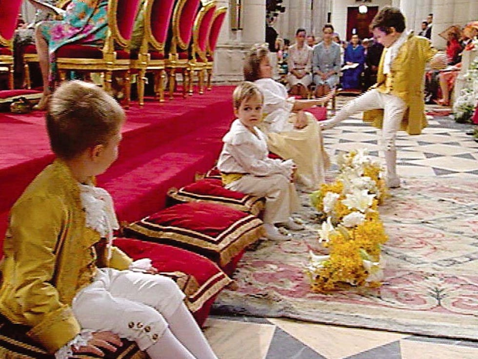Sitting, Place of worship, Clergy, Ritual, Ceremony, Pray, Tradition, Temple, Religious institute, Church, 