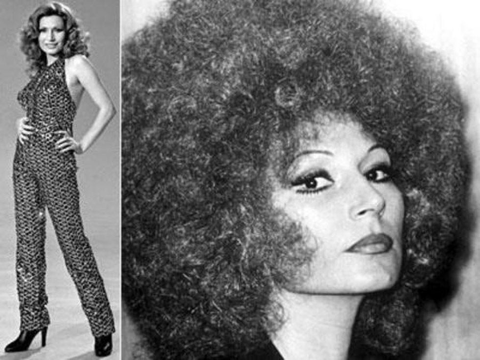 Hair, Afro, Hairstyle, Jheri curl, Beauty, Fashion, Black hair, Black-and-white, Model, Ringlet, 