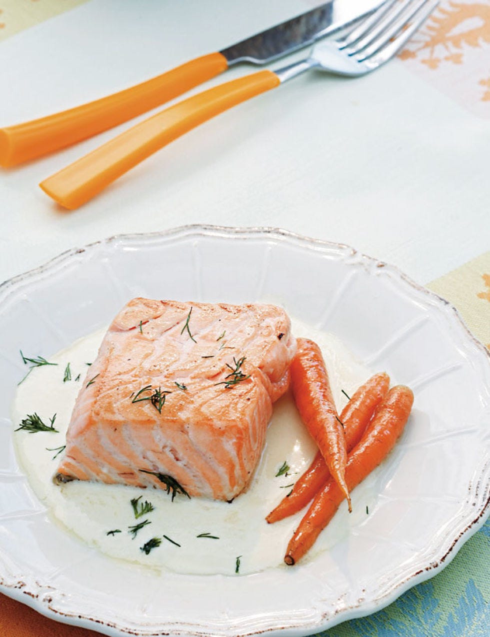 salmón con salsa de cebolla