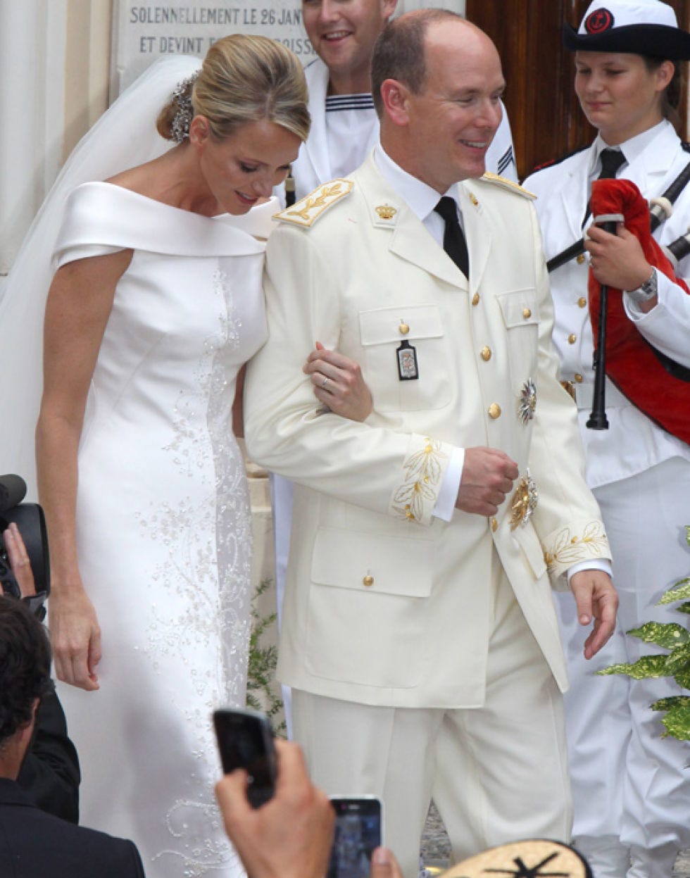 Audio equipment, Electronic device, Hand, Dress, Uniform, Formal wear, Bridal clothing, Bridal veil, Naval officer, Tradition, 