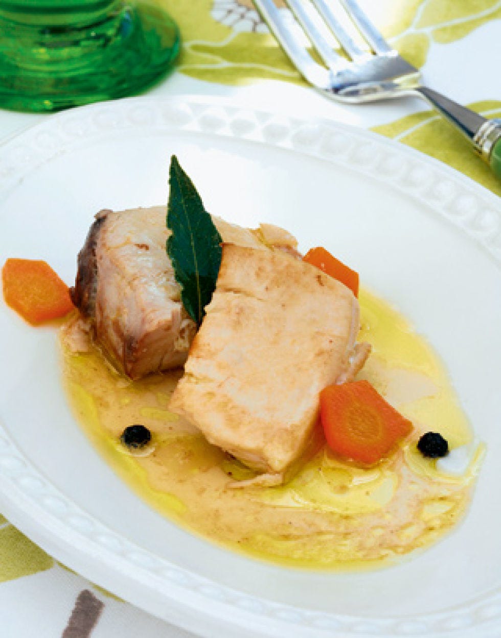Food, Dishware, Cuisine, Ingredient, Serveware, Dish, Meat, Kitchen utensil, Recipe, Cutlery, 