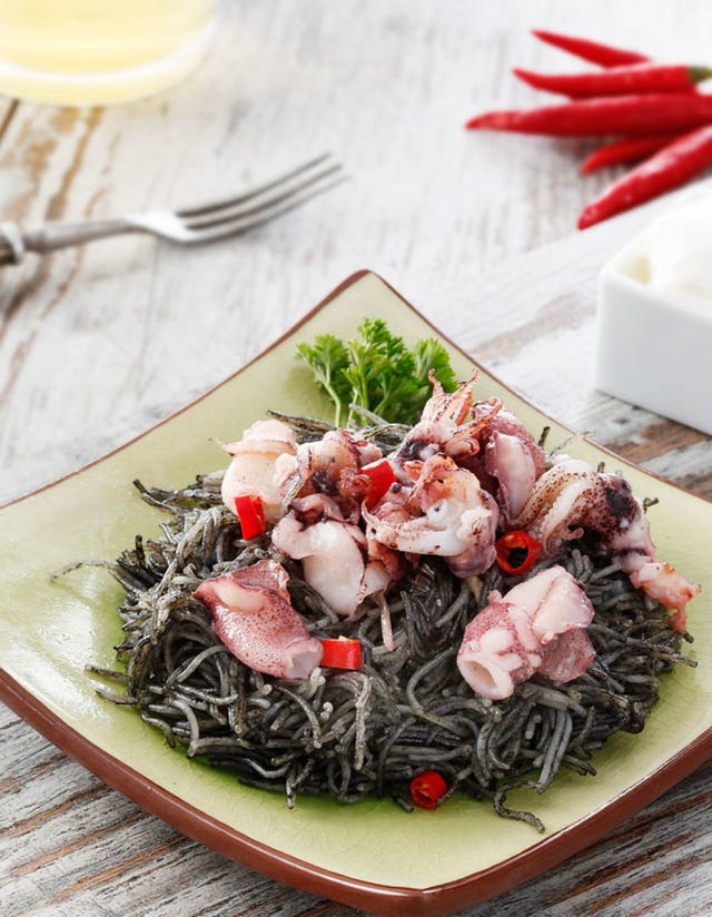 Food, Ingredient, Cuisine, Dishware, Serveware, Kitchen utensil, Produce, Recipe, Chile de árbol, Dish, 