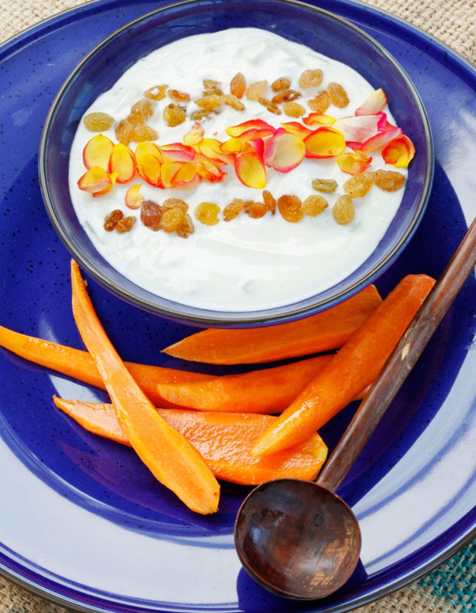 Dishware, Food, Serveware, Orange, Root vegetable, Ingredient, Carrot, Baby carrot, Produce, wild carrot, 