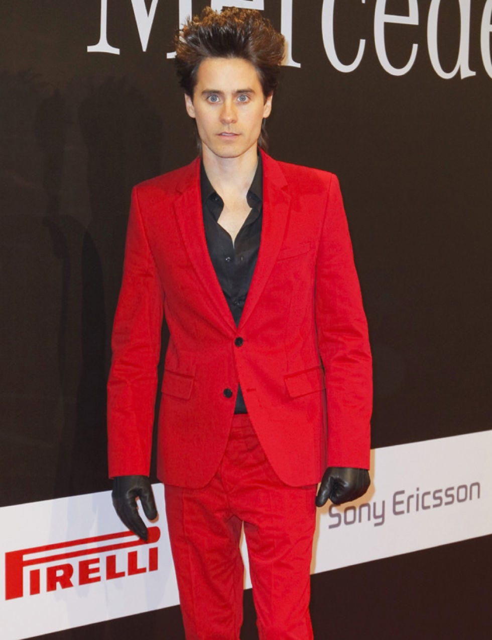 Clothing, Coat, Trousers, Suit trousers, Collar, Outerwear, Suit, Formal wear, Style, Blazer, 