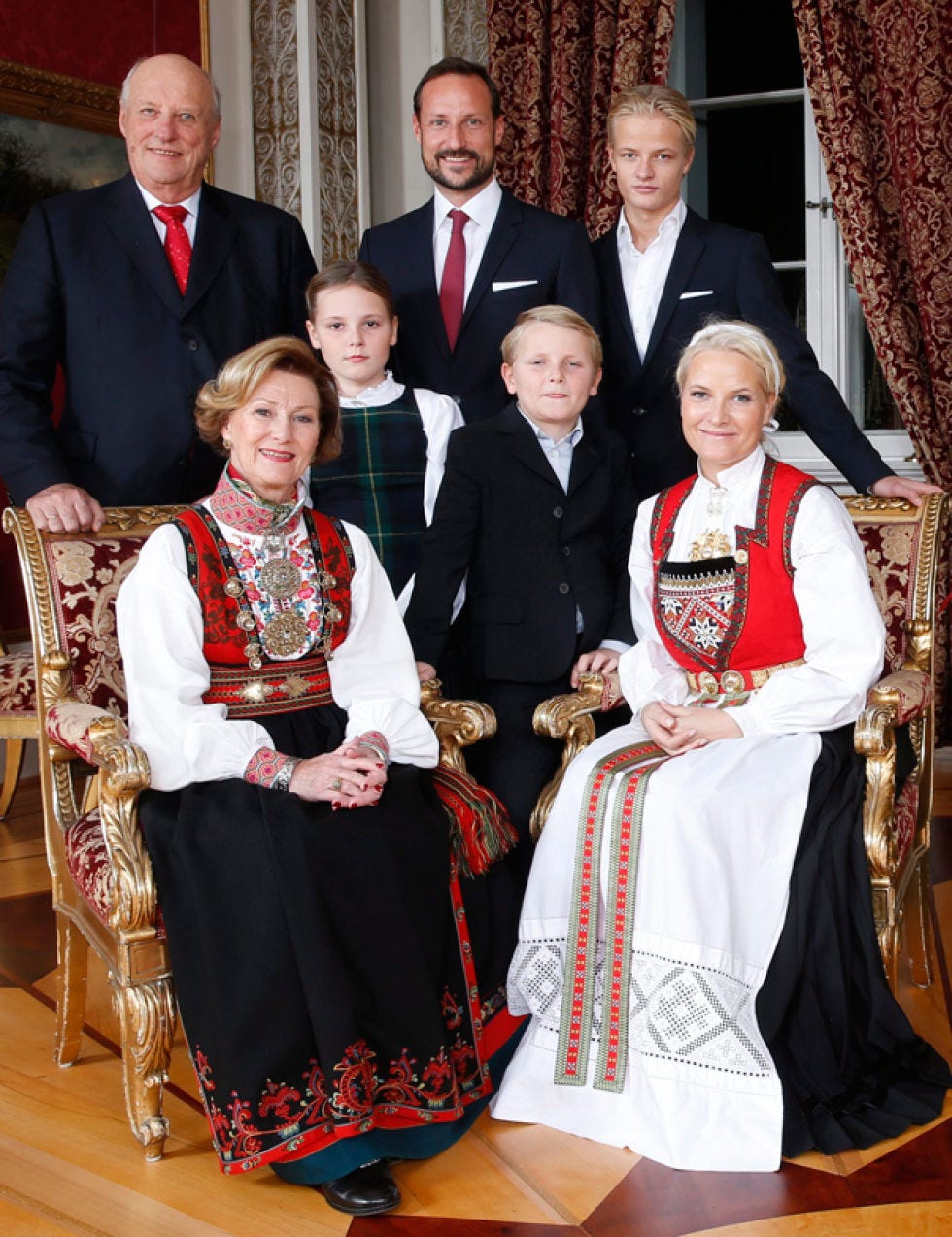 People, Textile, Suit, Formal wear, Tie, Curtain, Tradition, Blazer, Interior design, Grandparent, 