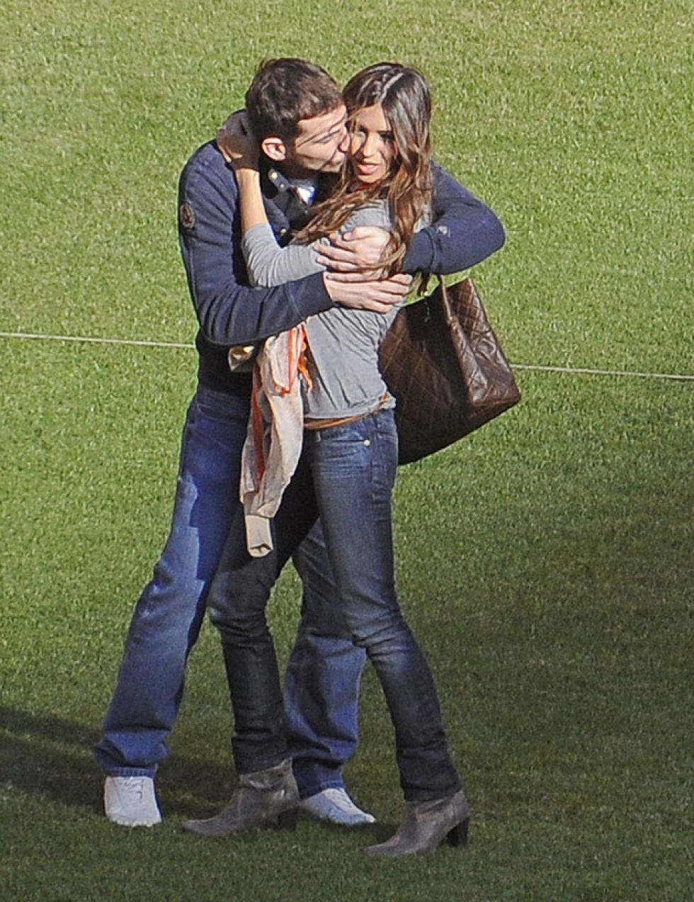 Denim, Jeans, Bag, Interaction, Romance, Love, Luggage and bags, Jacket, Gesture, Honeymoon, 