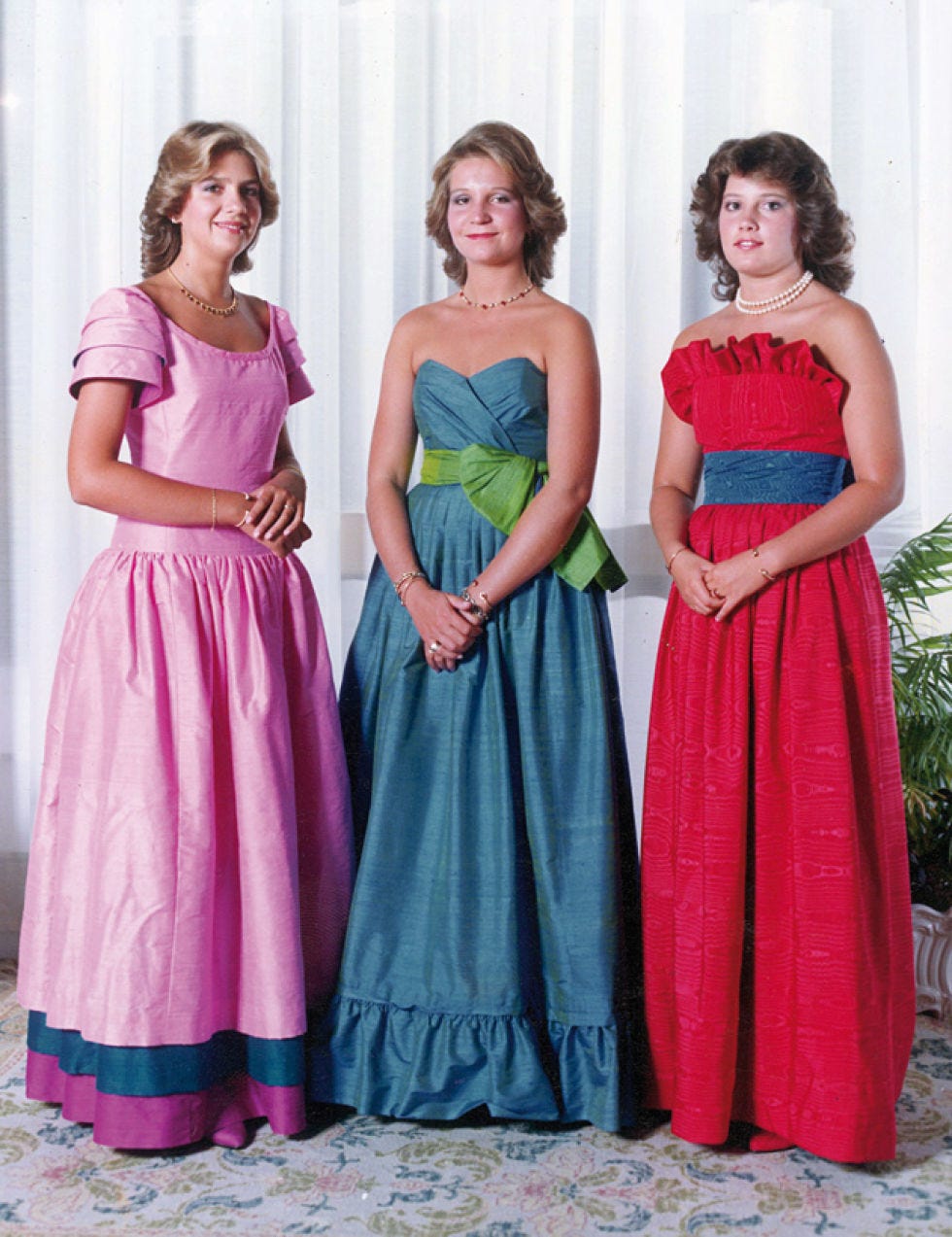 Clothing, Blue, Dress, Green, Shoulder, Textile, Red, Formal wear, One-piece garment, Style, 