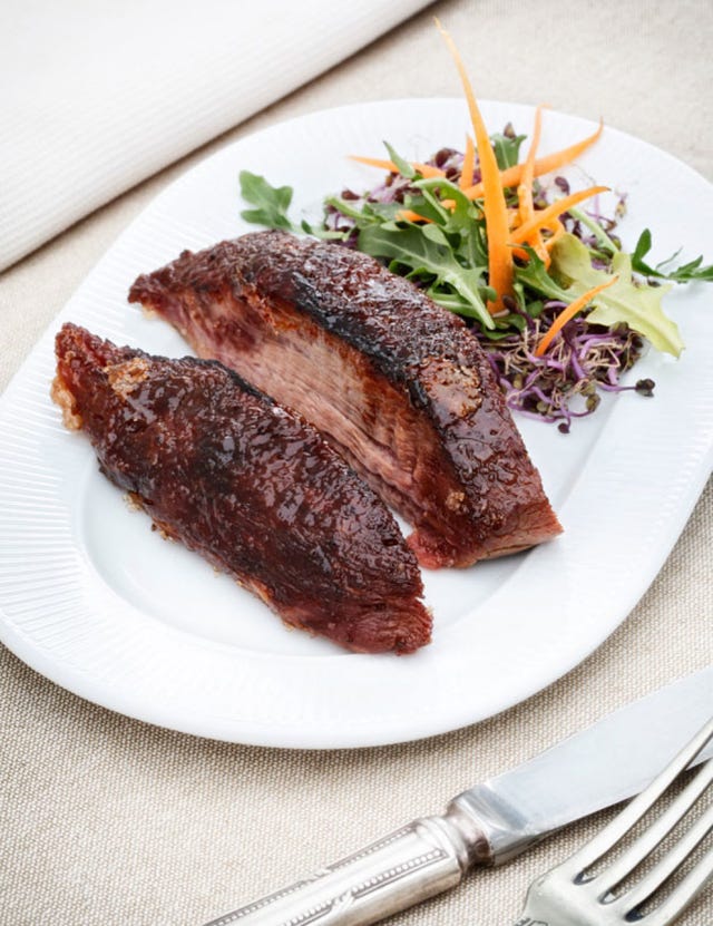 Food, Beef, Ingredient, Dishware, Cutlery, Meat, Tableware, Cuisine, Pork, Garnish, 