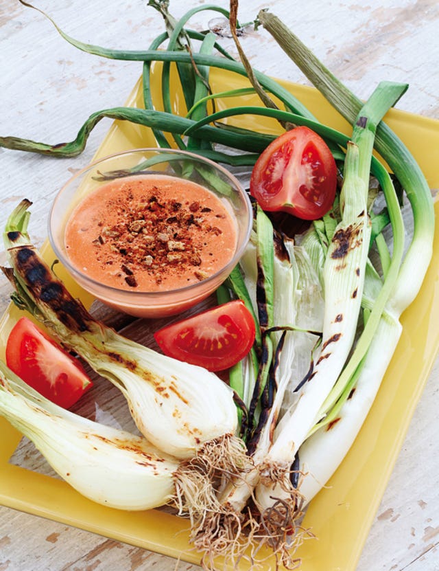 Food, Ingredient, Natural foods, Vegan nutrition, Produce, Flowering plant, Whole food, Food group, Fruit, Vegetable, 