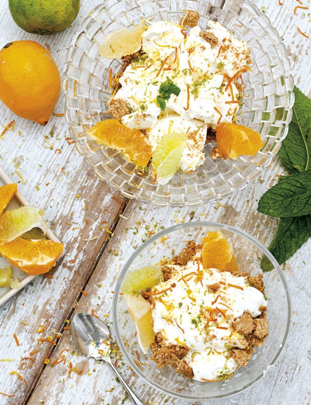 Food, Ingredient, Citrus, Fruit, Cuisine, Citric acid, Garnish, Kitchen utensil, Rangpur, Dish, 