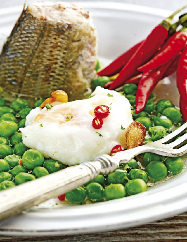Food, Ingredient, Cuisine, Produce, Dishware, Dish, Food group, Bell peppers and chili peppers, Natural foods, Garnish, Food, Ingredient, Cuisine, Produce, Dishware, Dish, Food group, Bell peppers and chili peppers, Natural foods, Garnish,