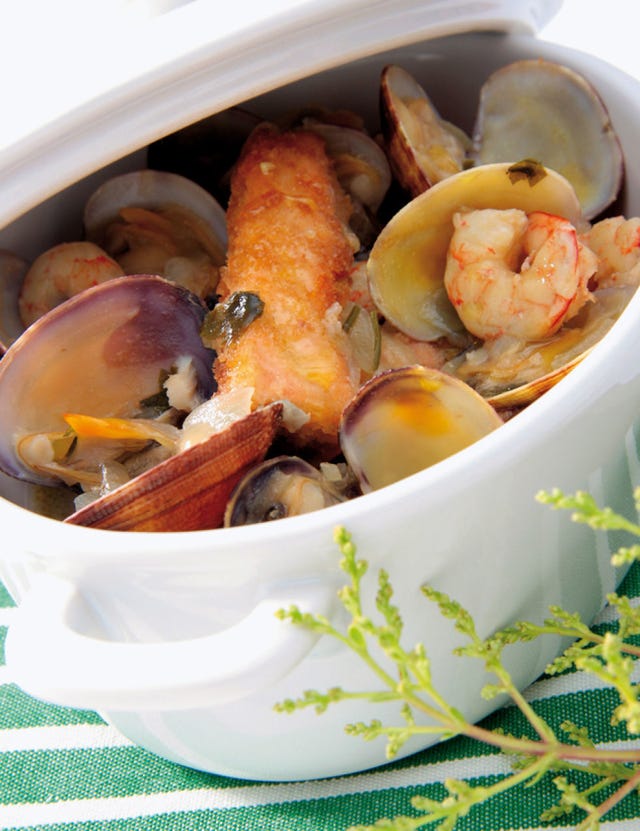 Food, Ingredient, Serveware, Seafood, Tableware, Recipe, Dishware, Produce, Dish, Bowl, 