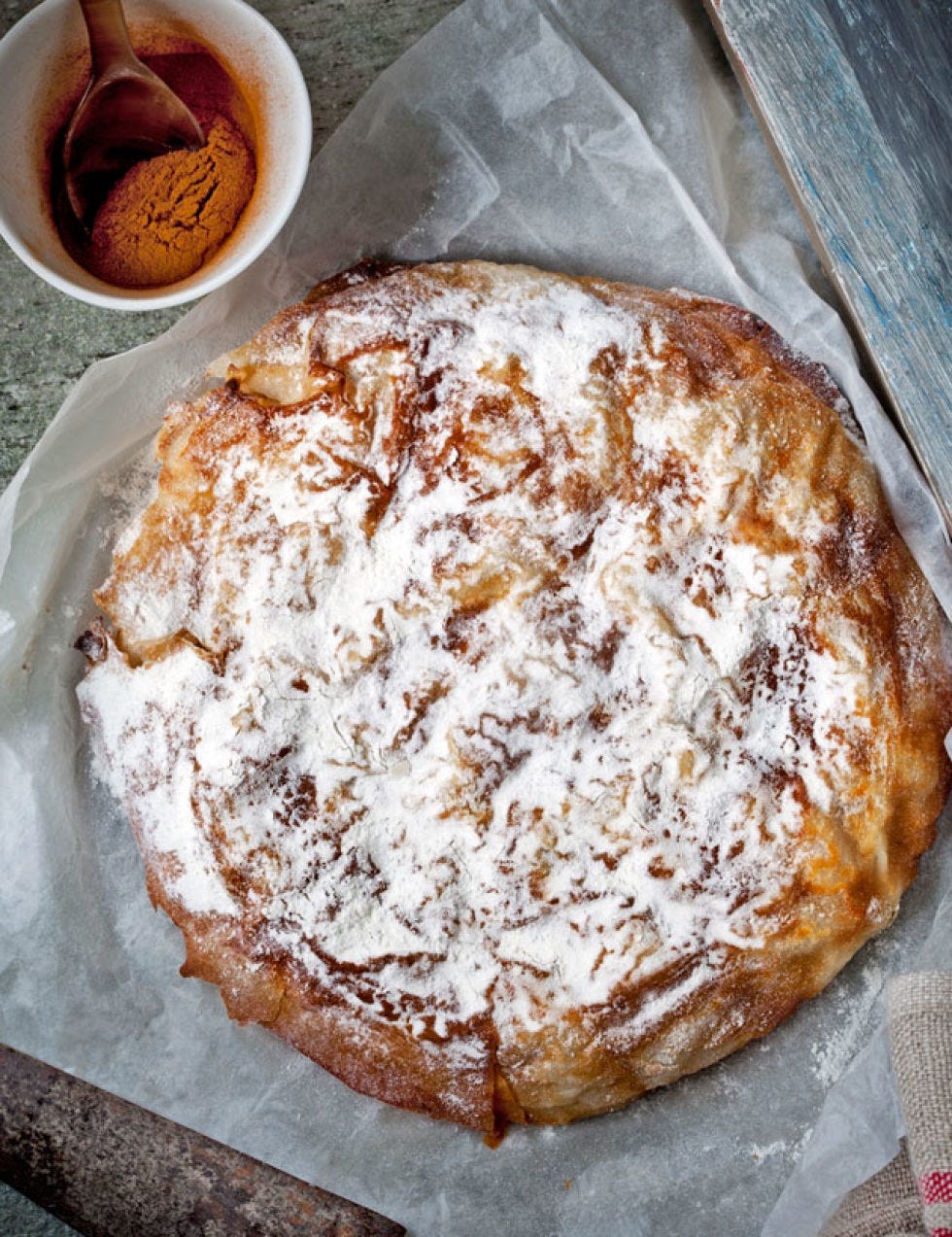 Food, Cuisine, Ingredient, Dish, Baked goods, Bread, Breakfast, Powdered sugar, Spice mix, Serveware, 