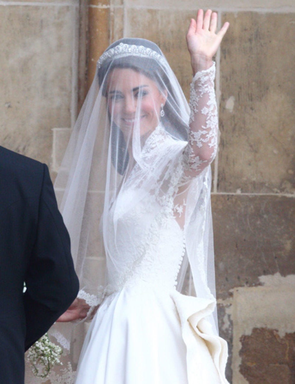 Clothing, Bridal clothing, Bridal veil, Veil, Textile, Dress, Photograph, Wedding dress, Suit, Bride, 