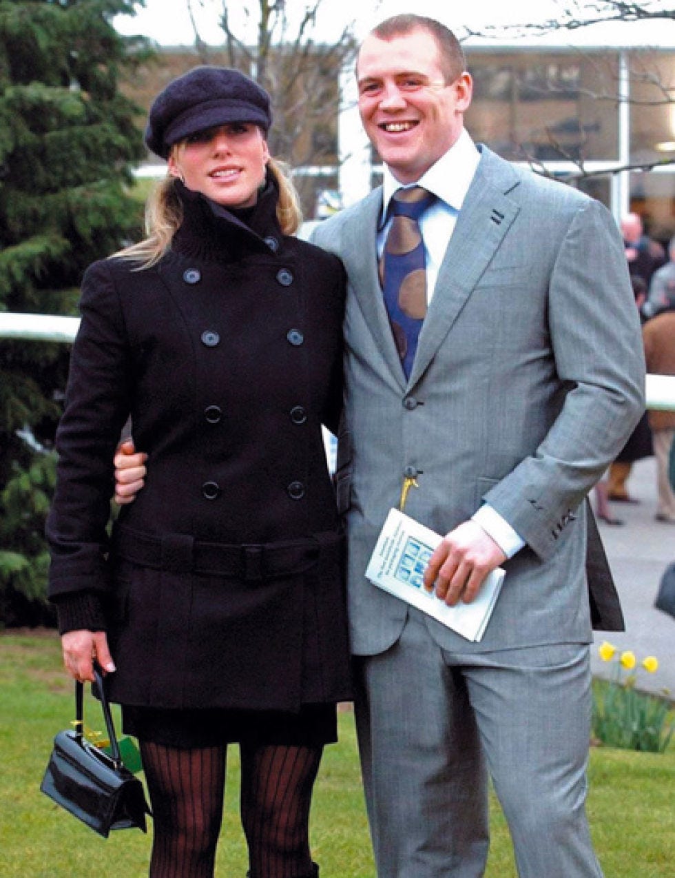 Clothing, Coat, Dress shirt, Sleeve, Trousers, Collar, Shirt, Outerwear, Suit trousers, Suit, 