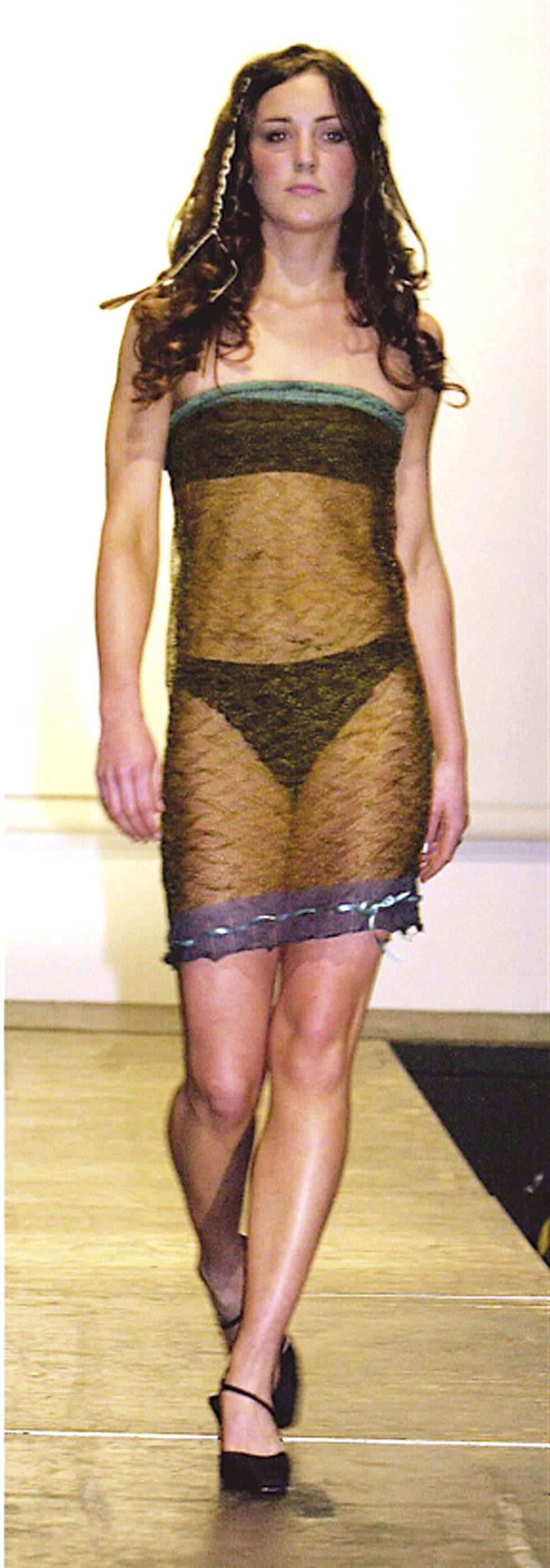 Clothing, Dress, Fashion, Fashion model, Cocktail dress, Leg, Thigh, Shoulder, Human leg, Haute couture, 