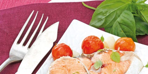 Salmón al horno con matequilla salmón al horno con matequilla