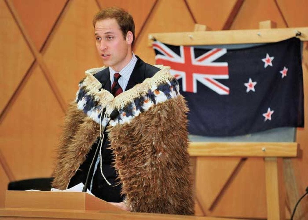 Human body, Collar, Textile, Flag, Fur, Natural material, Cable, Fashion design, Animal product, Costume design, 