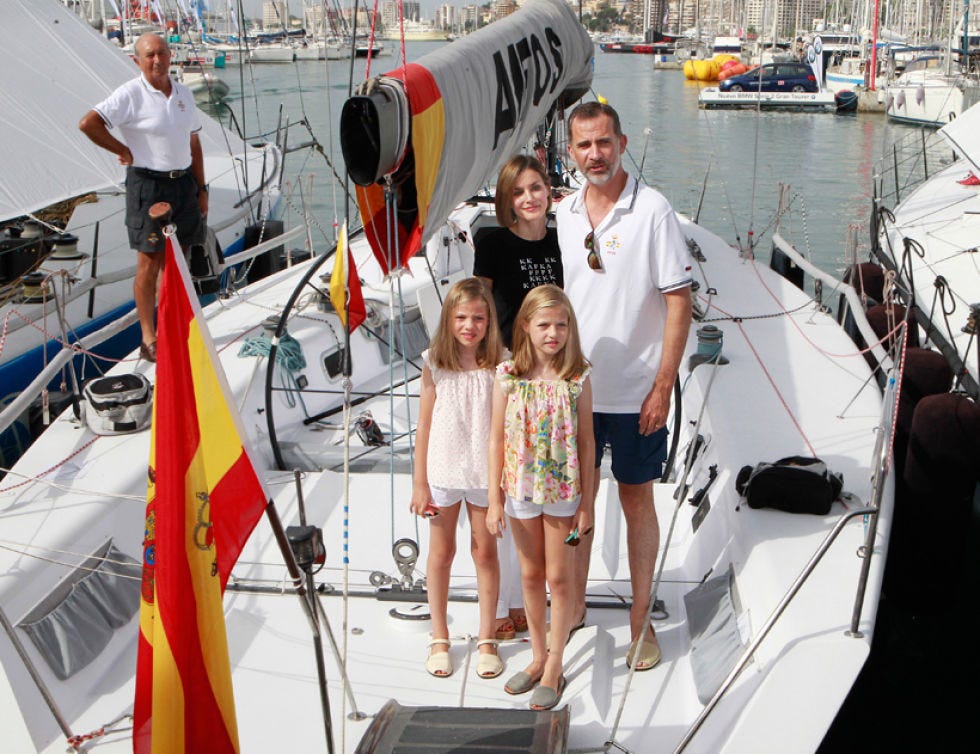 Watercraft, Recreation, Boat, Naval architecture, Marina, Dock, Deck, Harbor, Boats and boating--Equipment and supplies, Ship, 