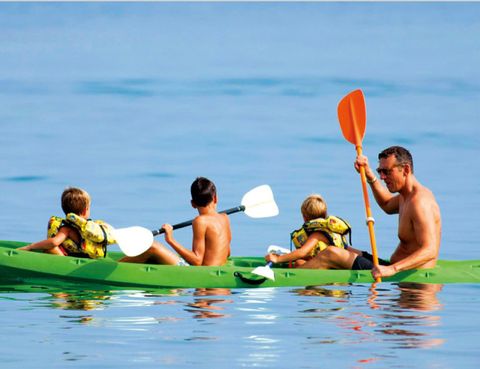 Fun, Recreation, Water, Leisure, Boating, Boat, Outdoor recreation, Kayak, Water sport, Sports, 