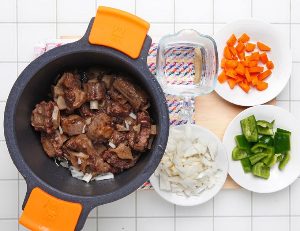 Food, Cuisine, Dishware, Ingredient, Tableware, Produce, Dish, Recipe, Cooking, Cookware and bakeware, 