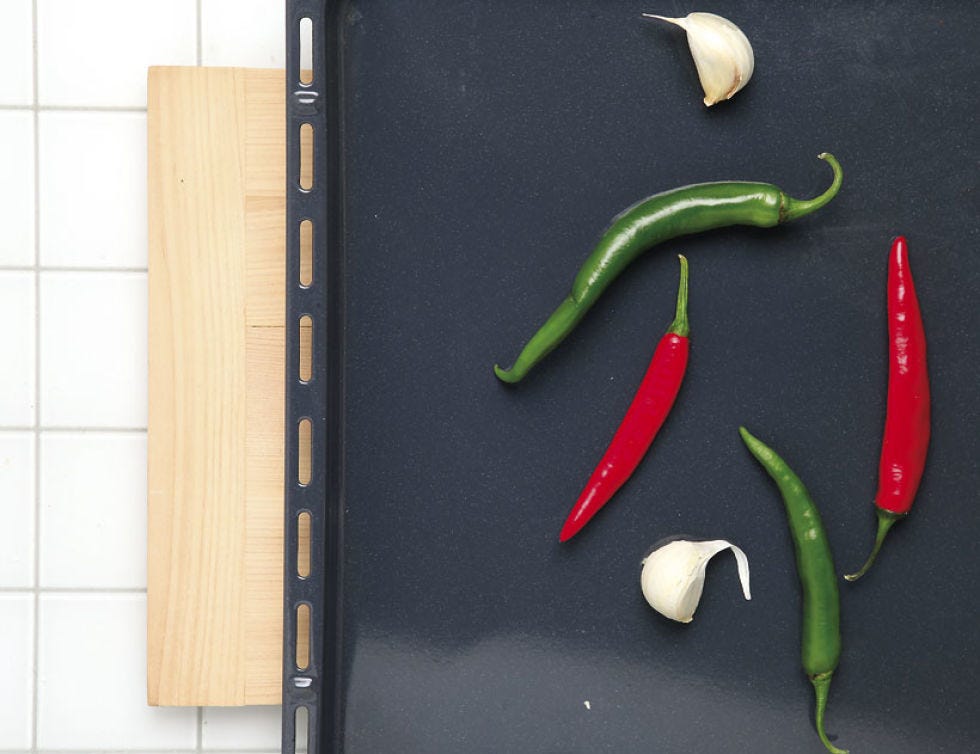 Produce, Vegetable, Ingredient, Food, Spice, Bird's eye chili, Bell peppers and chili peppers, Natural foods, Malagueta pepper, Whole food, 