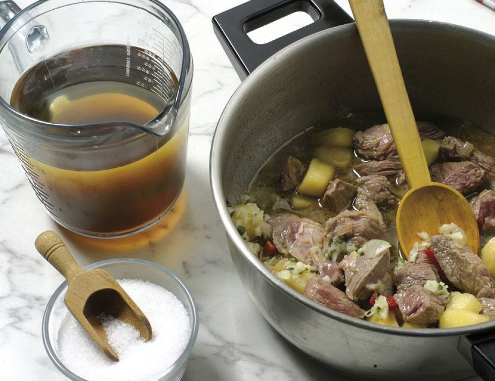 Fluid, Food, Serveware, Liquid, Ingredient, Drink, Tableware, Recipe, Stew, Meal, 