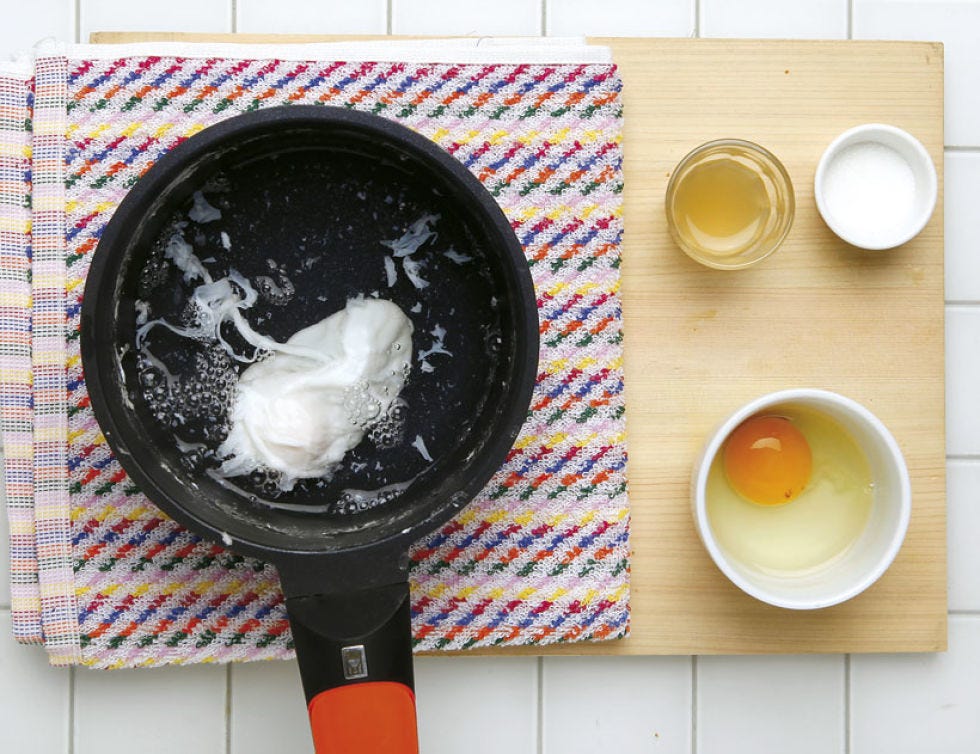 Serveware, Ingredient, Food, Dishware, Tableware, Bowl, Breakfast, Meal, Mixing bowl, Egg yolk, 